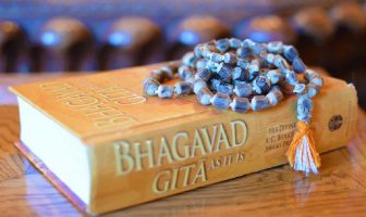 What Entrepreneurs Can Learn from Bhagavad Gita: A Maneuver to Guide Them Bhagavad Gita