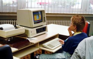 5 Documentaries A Tech Enthusiast Must Watch! top 5 tech documentaries