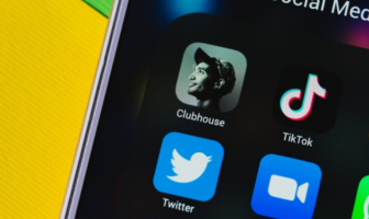 Clubhouse is all set to add Direct Messaging Feature 1