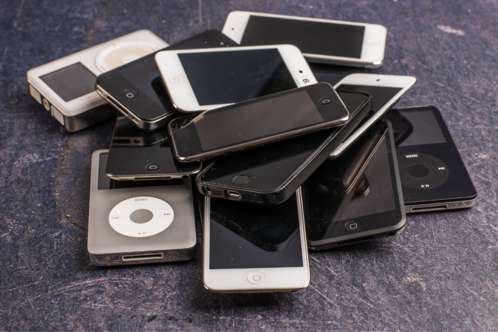 5 things you can do with your old smartphone